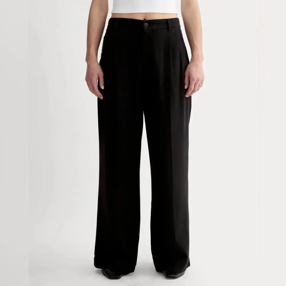 Everlane The Trouser in Buttersoft in Black Size: 8, NWT